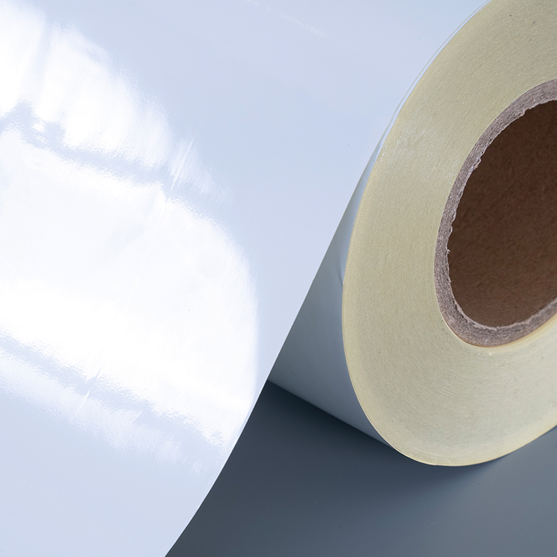 Çıkarılabilir Yapışkanlı 50mic Parlak Beyaz Polyester Film Kendinden Yapışkanlı Etiket Alkole Dayanıklı ve Yüksek Sıcaklığa Dayanıklı