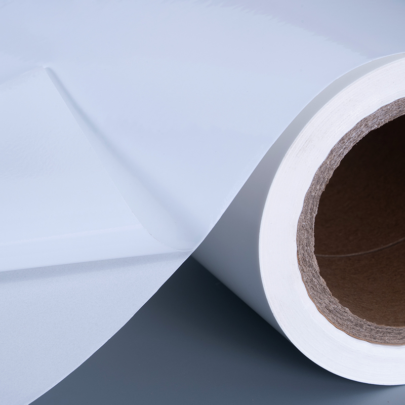 Mürekkep Püskürtmeli Baskı için Akrilik Yapışkanlı Jumbo Rulo ile 25mic Parlak PET Vinil Film Etiket Malzemeleri