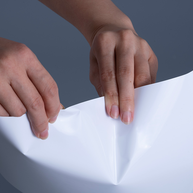 Mürekkep Püskürtmeli Baskı için Akrilik Yapışkanlı Jumbo Rulo ile 25mic Parlak PET Vinil Film Etiket Malzemeleri